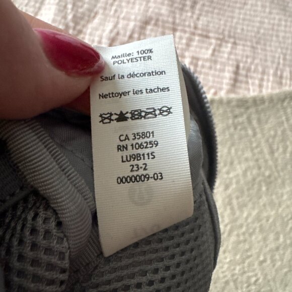 Lululemon Gray Waist Bag Lightwe Nylon Everyday On-the-Go Style - Picture 7 of 7